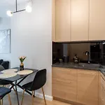 Central Warsaw Apartment - Great Location- Cozy And Stylish - Warsaw Stays- Sienna Street