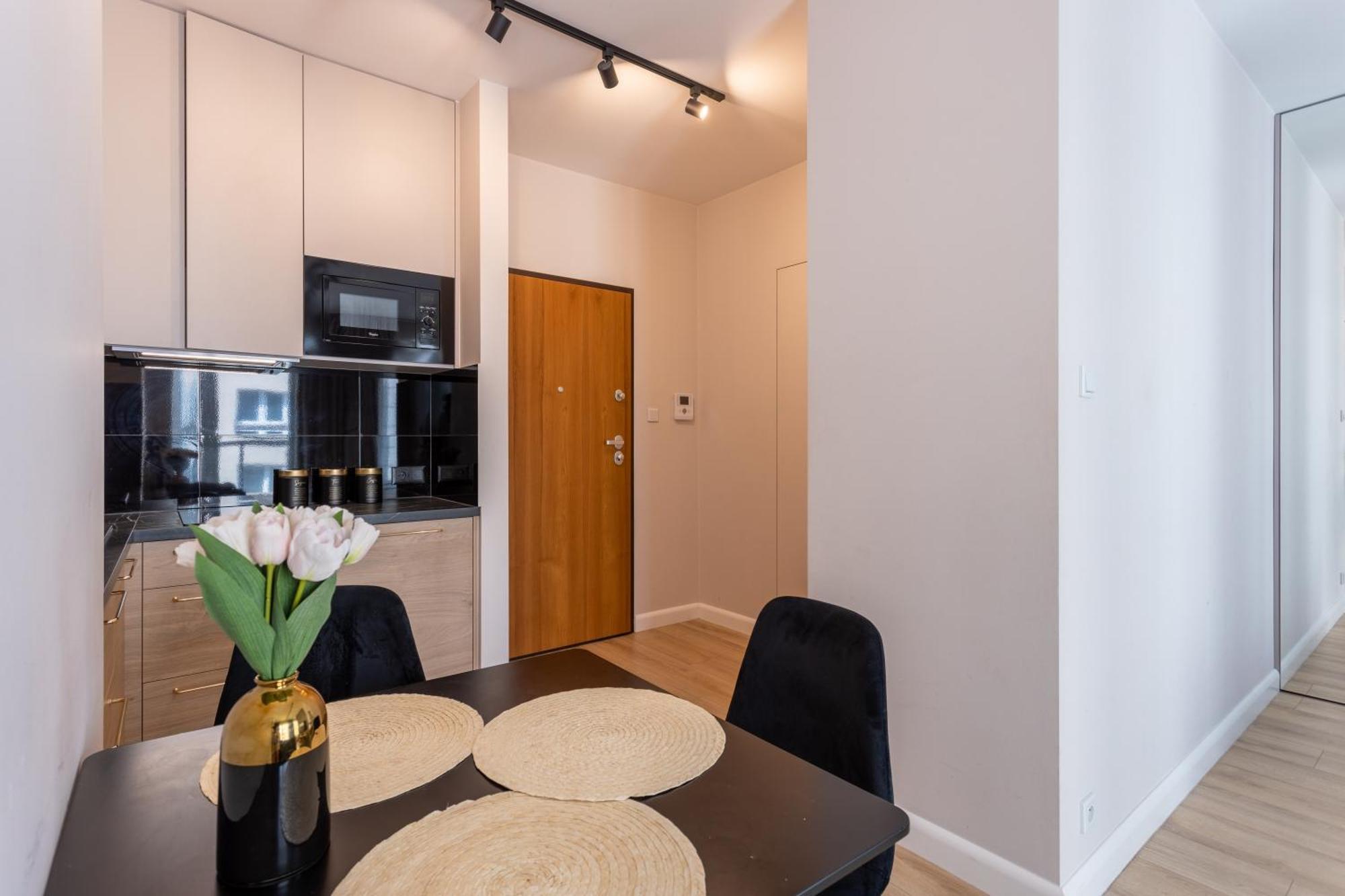 - Great Location- Cozy And Stylish - Stays- Sienna Street Apartament Warszawa